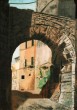 Il_fantasma_del_guardiano_dell_Arco_di_Monterone_a_Spoleto.jpg